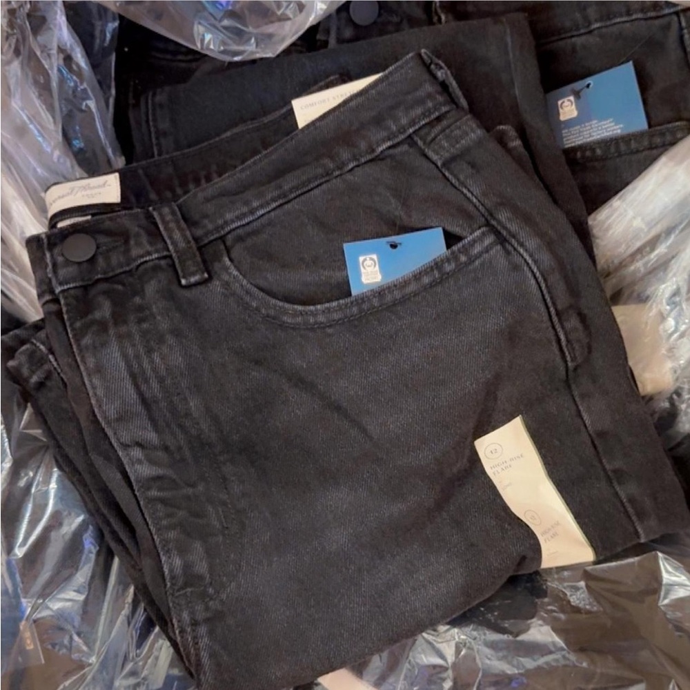 Women’s Universal Threads size 12 long high rise Black Jeans